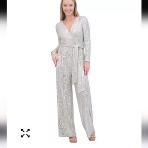 $198 Eliza J Sequin Wrap Front Long Sleeve Jumpsuit Sz 6 NWT No Belt Glam